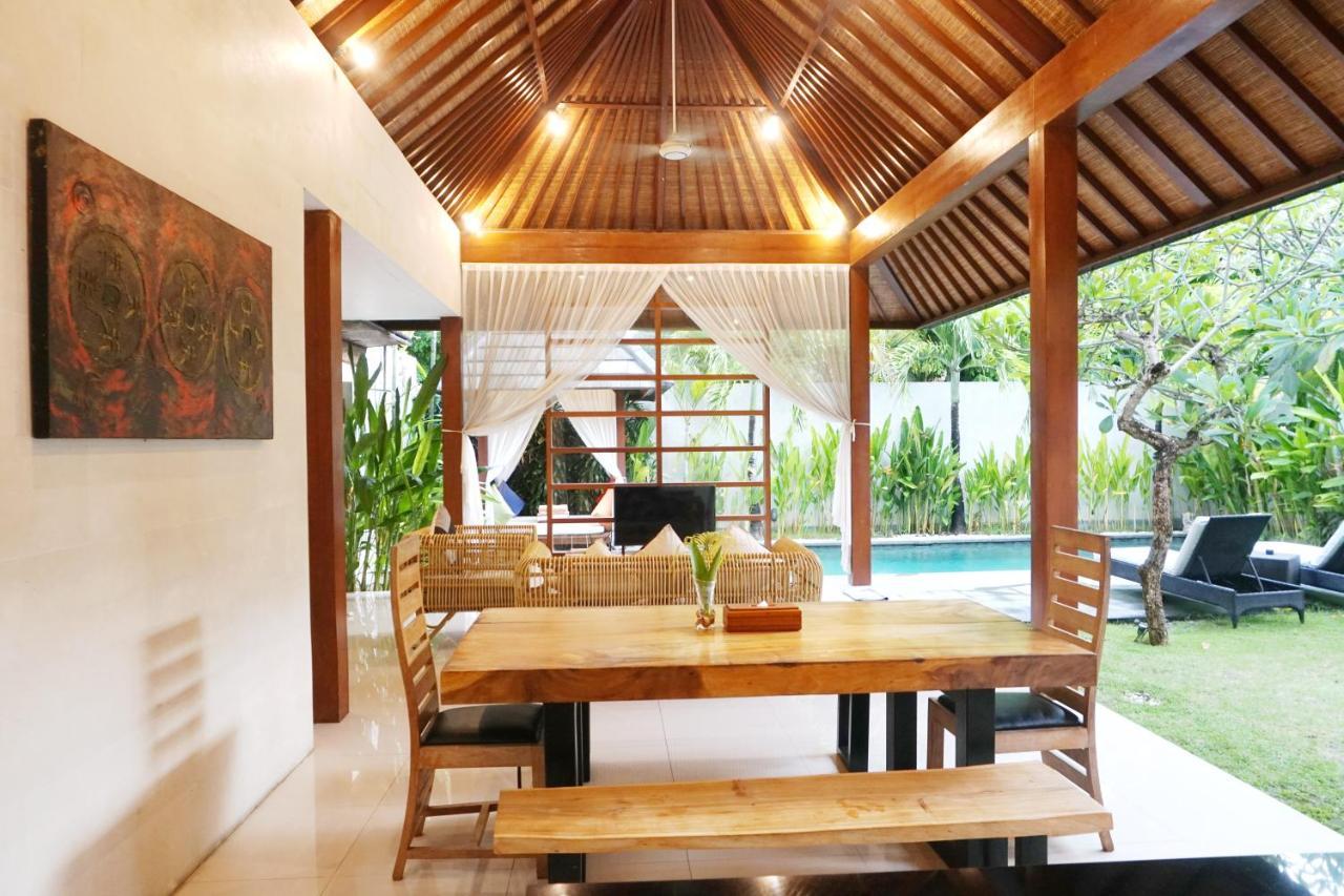 Nil Villa Seminyak Bagian luar foto